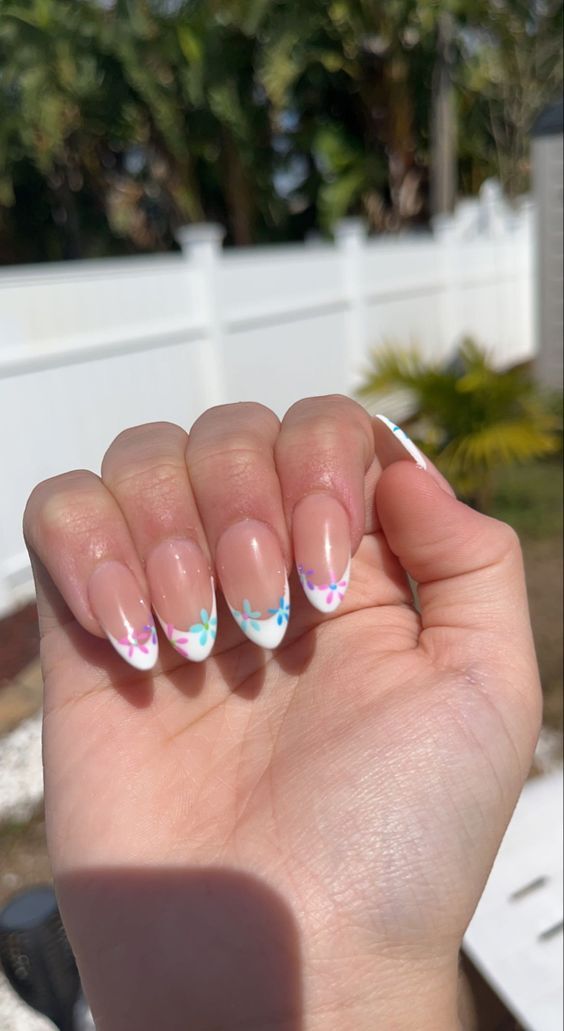 2024's Fresh French Spring Nails: Pastel, Floral & Nature-Inspired Designs